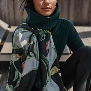 NWT White House Black Market Autumn Leaves Spruce Floral Oblong Scarf
